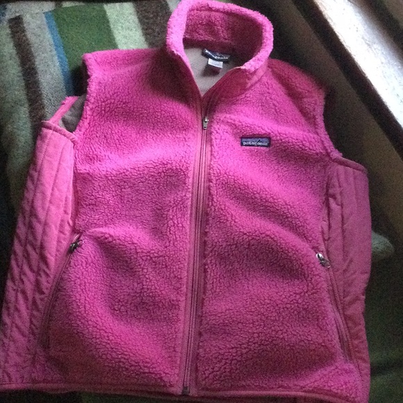 Patagonia Jackets & Blazers - Patagonia Women’s Pink Sherpa Fleece Vest